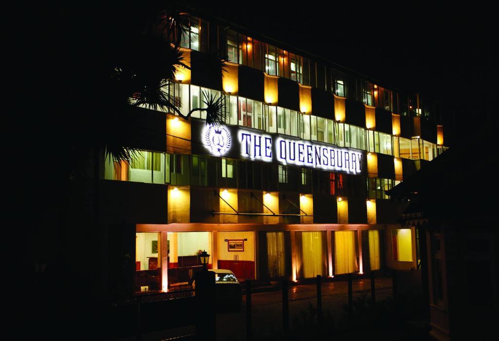 The Queensburry City Hotel Nuwara Eliya Extérieur photo